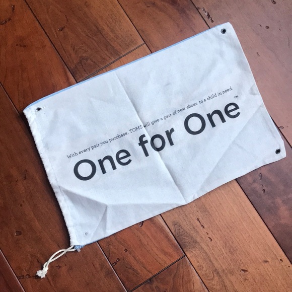 ‼️TOMS‼️ - Picture 3 of 4